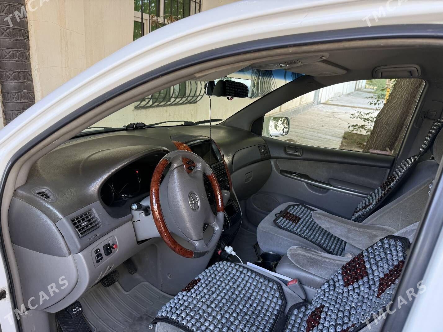 Toyota Sienna 2009 - 198 000 TMT - Дашогуз - img 3