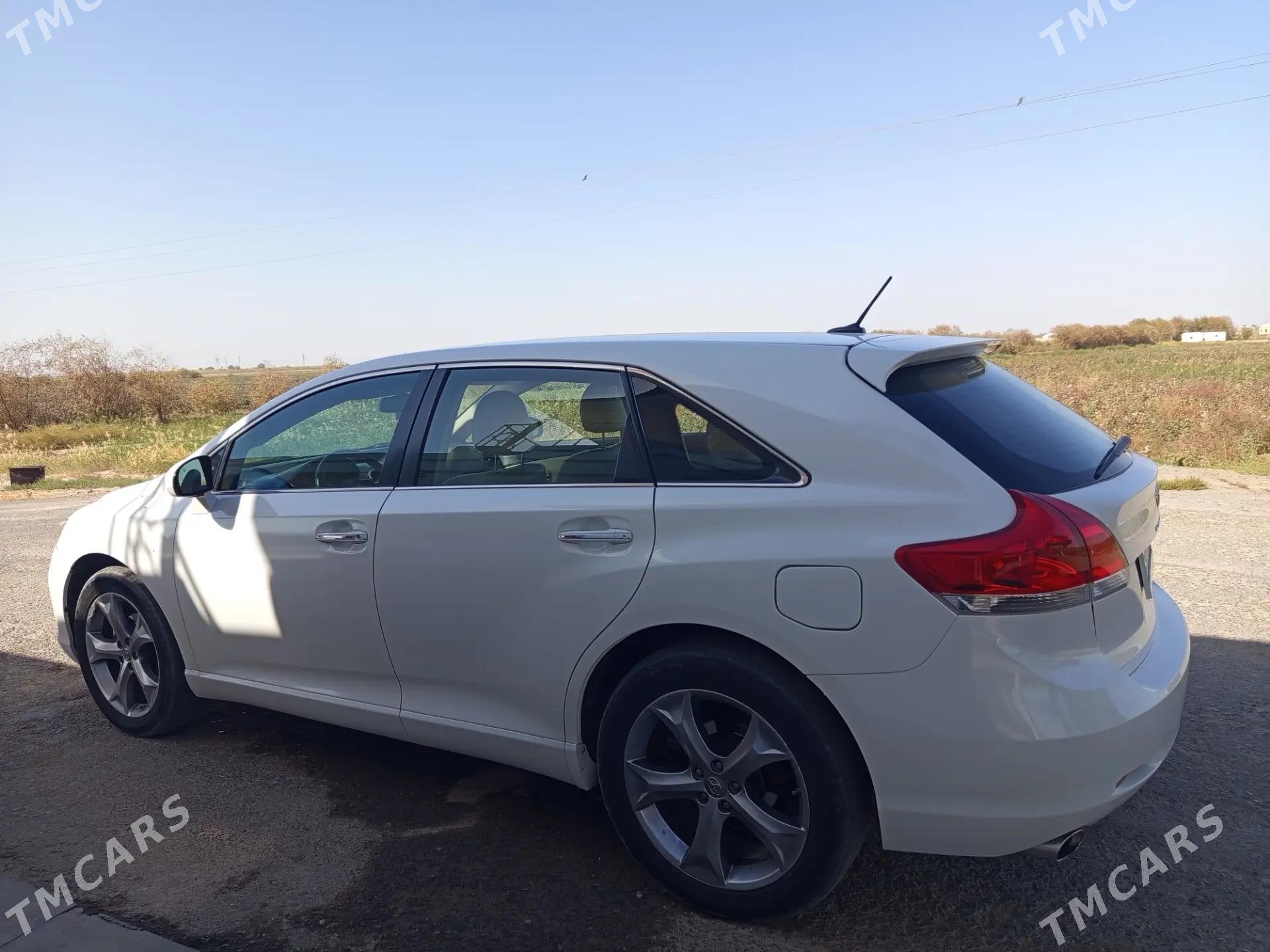 Toyota Venza 2012 - 230 000 TMT - Байрамали - img 4