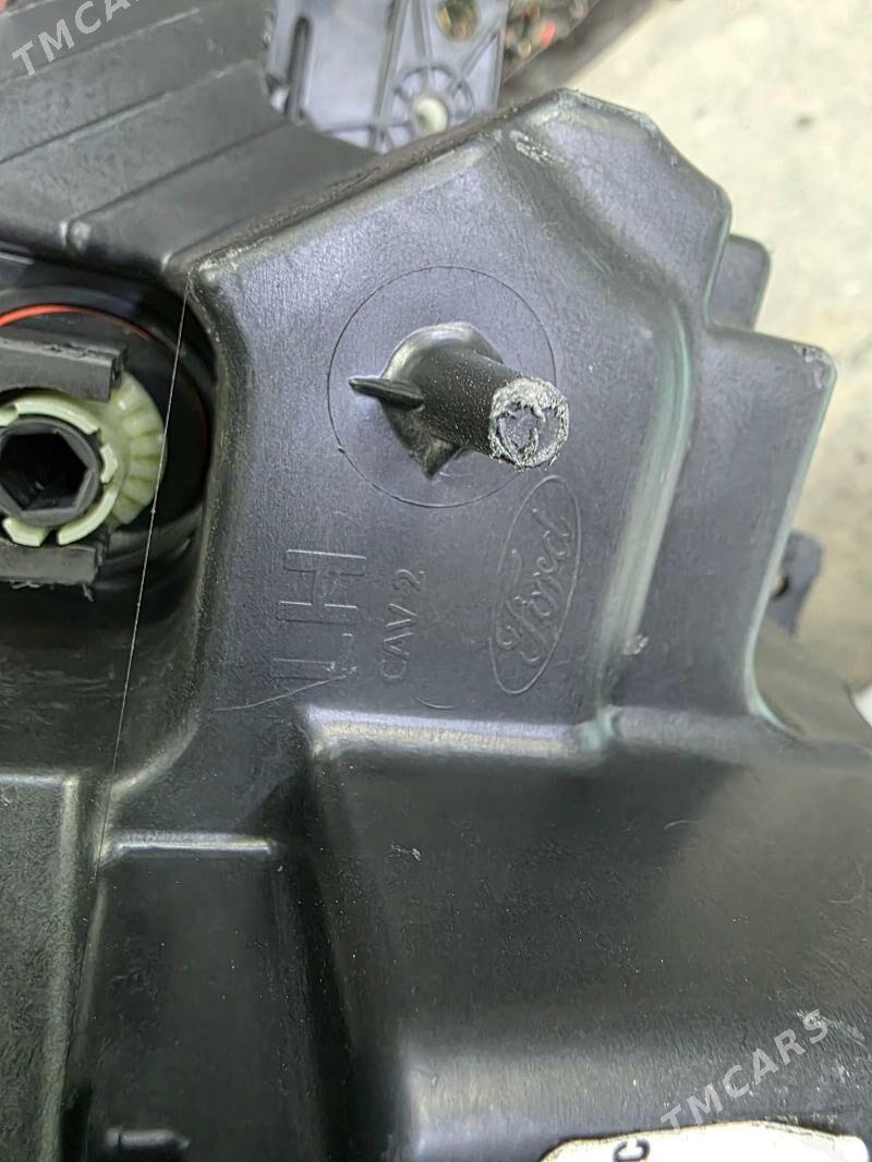 Explorer chep fara original 6 900 TMT - Ашхабад - img 3