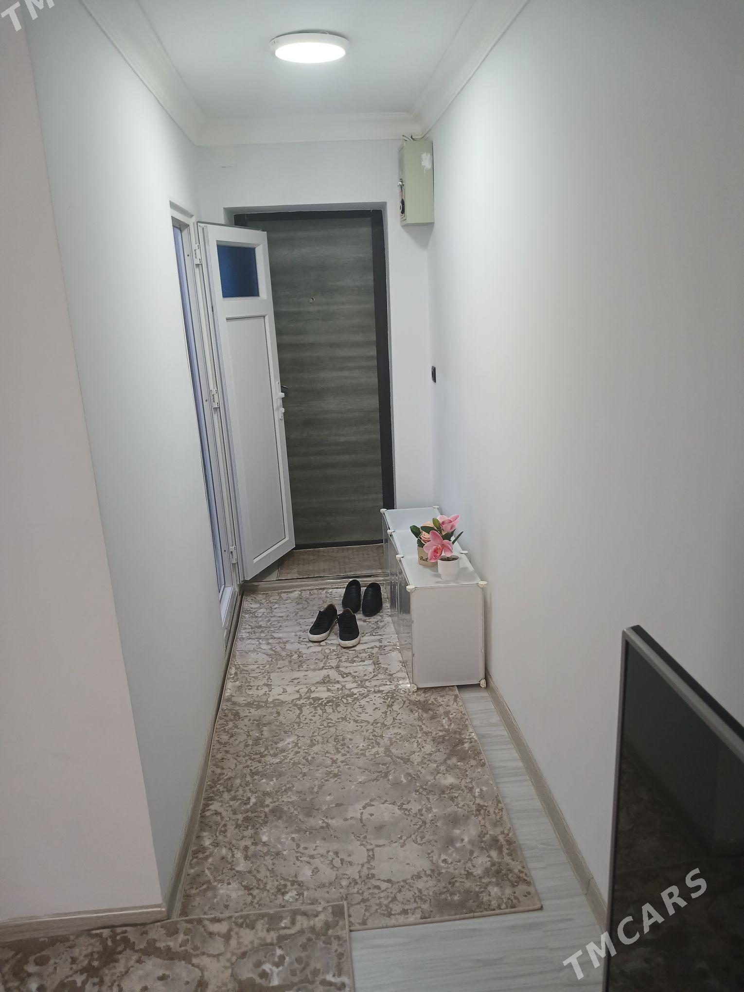 2mkr 3/3 1komnat - 2 мкр - img 5