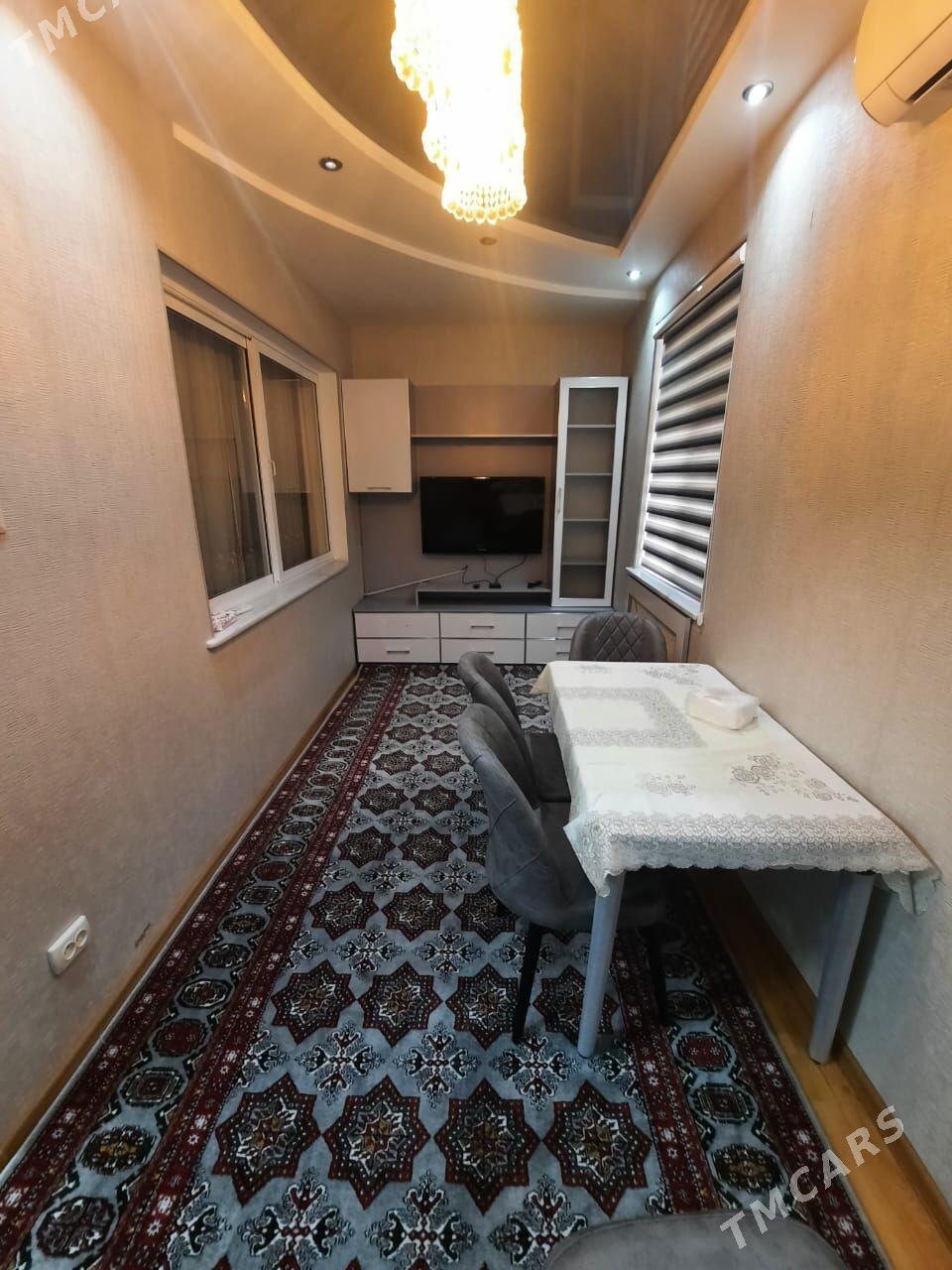 Мир 3 3 комнаты 2 этаж х - Ашхабад - img 1