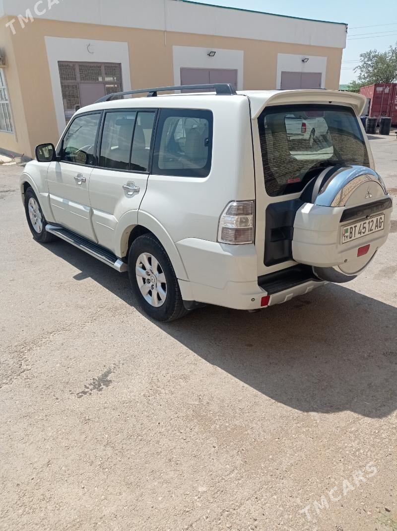 Mitsubishi Pajero 2010 - 260 000 TMT - Балканабат - img 1