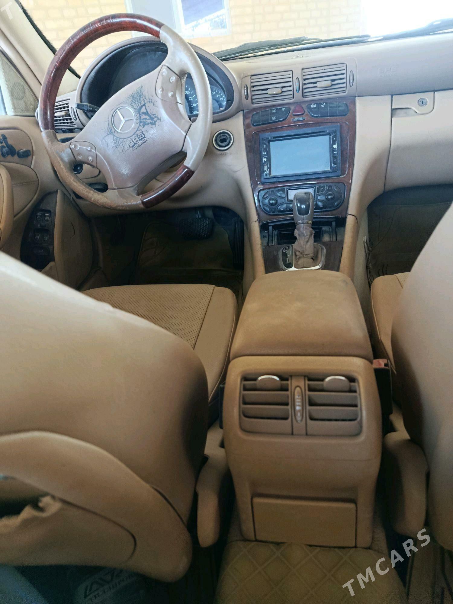 Mercedes-Benz C320 2002 - 79 000 TMT - Мургап - img 3
