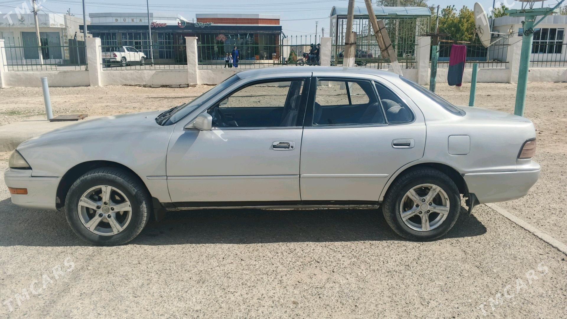 Toyota Camry 1993 - 50 000 TMT - Гызыларбат - img 2