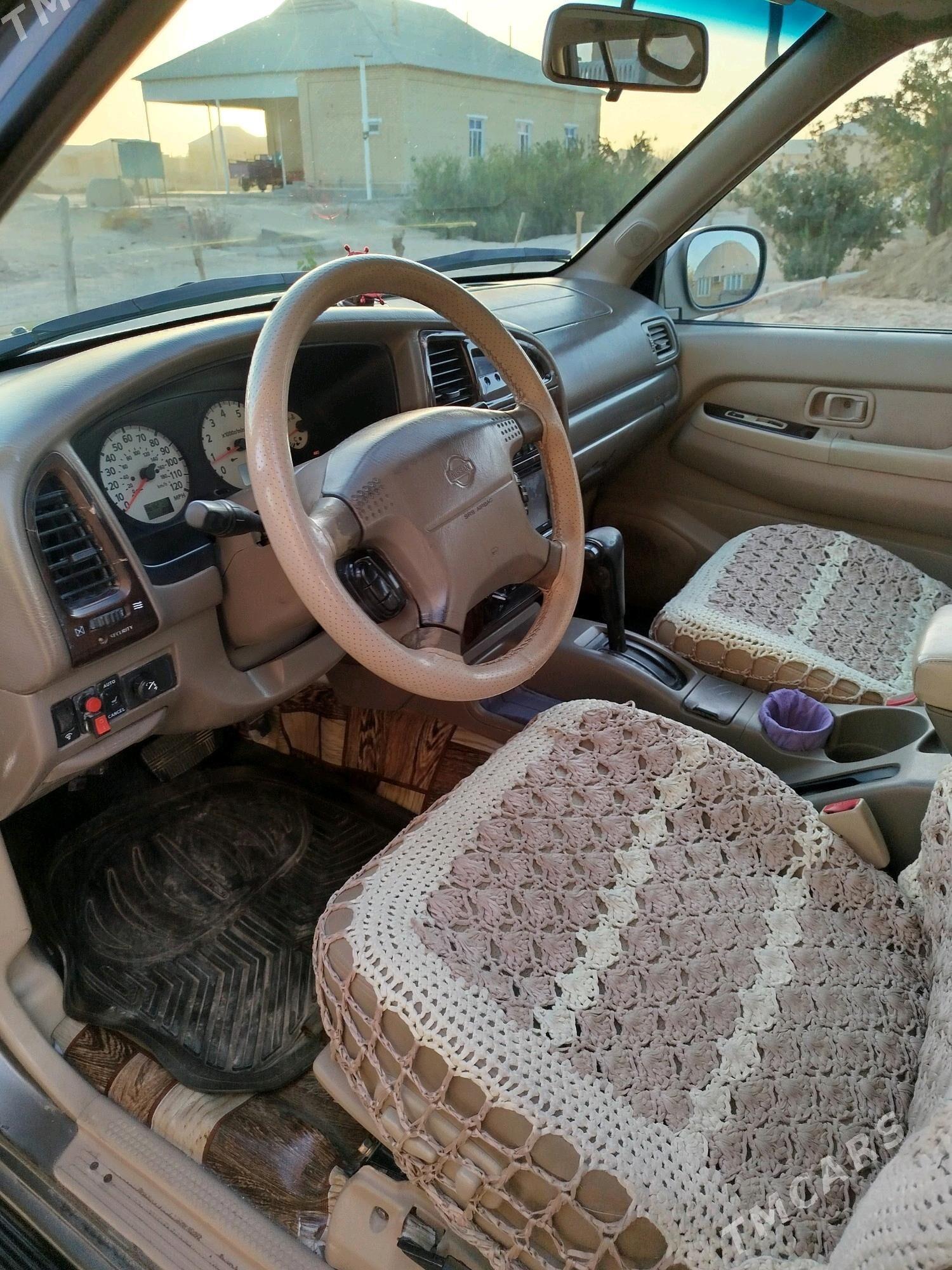 Nissan Pathfinder 2001 - 115 000 TMT - Сакарчага - img 3