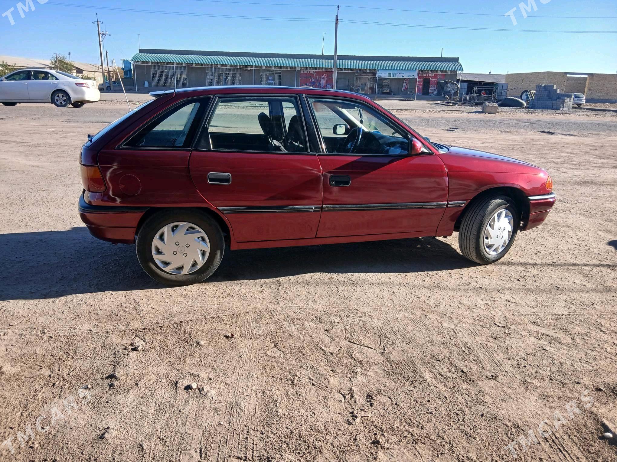 Opel Astra 1993 - 35 000 TMT - Губадаг - img 3