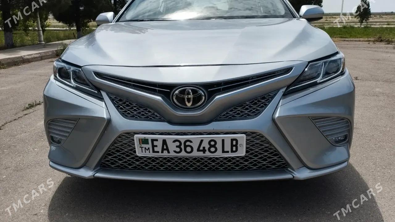 Toyota Camry 2018 - 320 000 TMT - Койтендаг - img 3