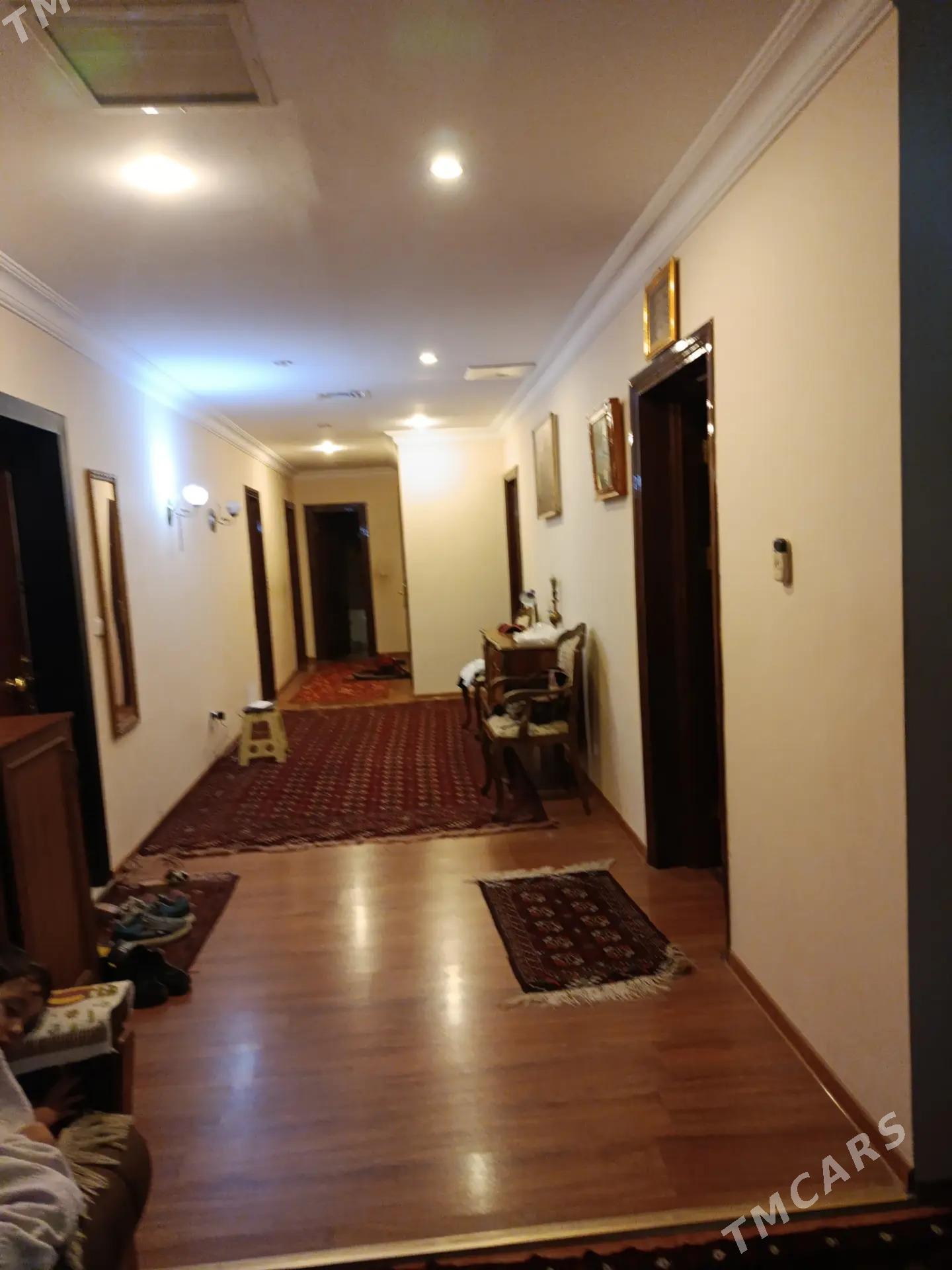 SAWETSKI  SATLYK  JAŸ - Aşgabat - img 2