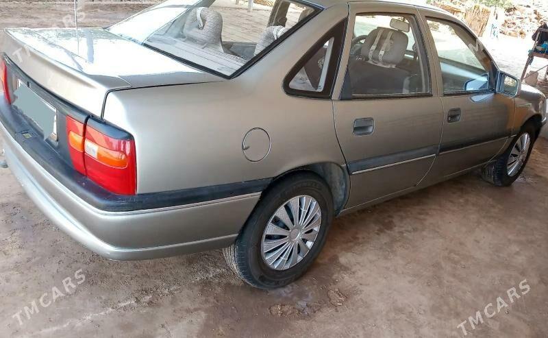 Opel Vectra 1994 - 48 000 TMT - Дашогуз - img 4