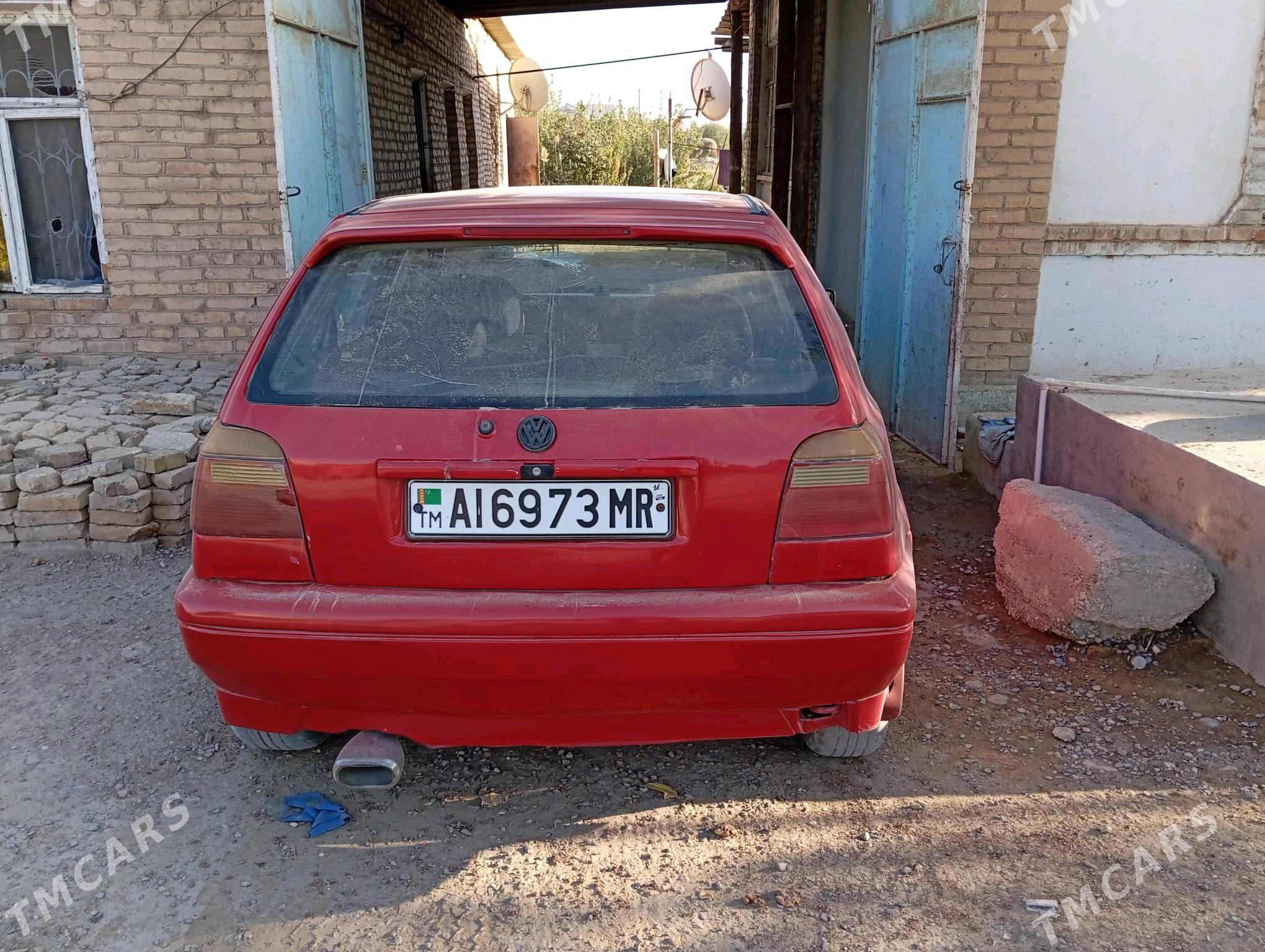 Volkswagen Golf 1994 - 30 000 TMT - Wekilbazar - img 2