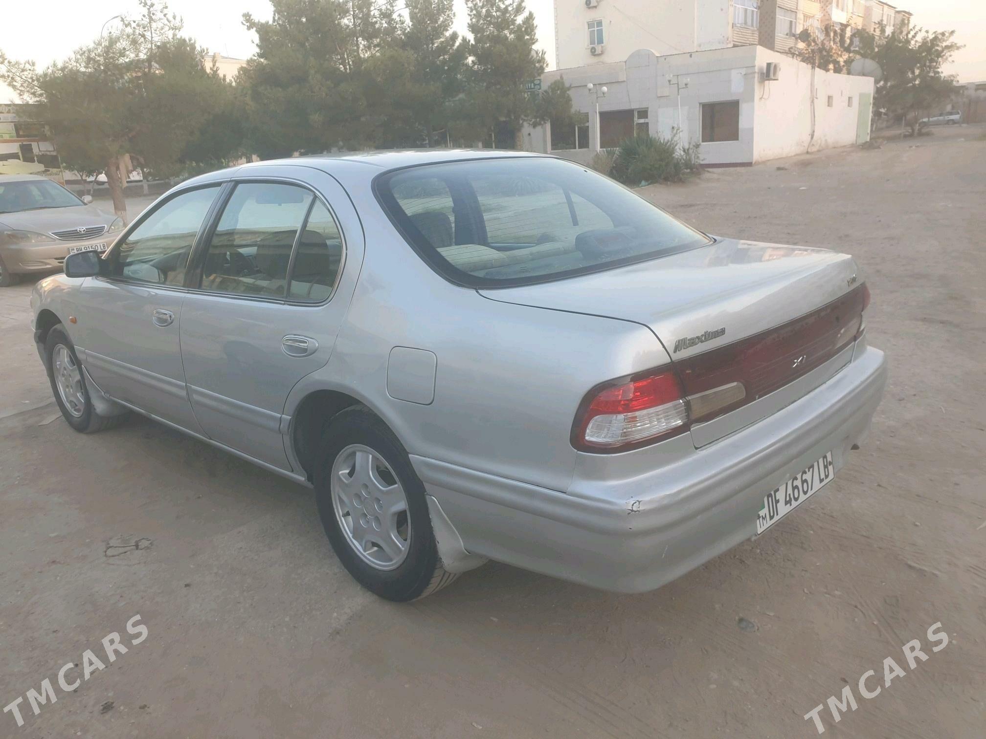 Nissan Cefiro 1998 - 39 000 TMT - Халач - img 1