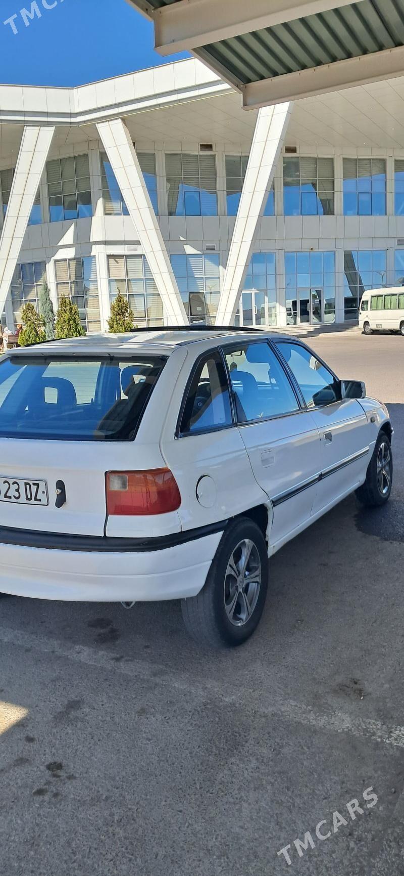 Opel Astra 1993 - 32 000 TMT - Дашогуз - img 6