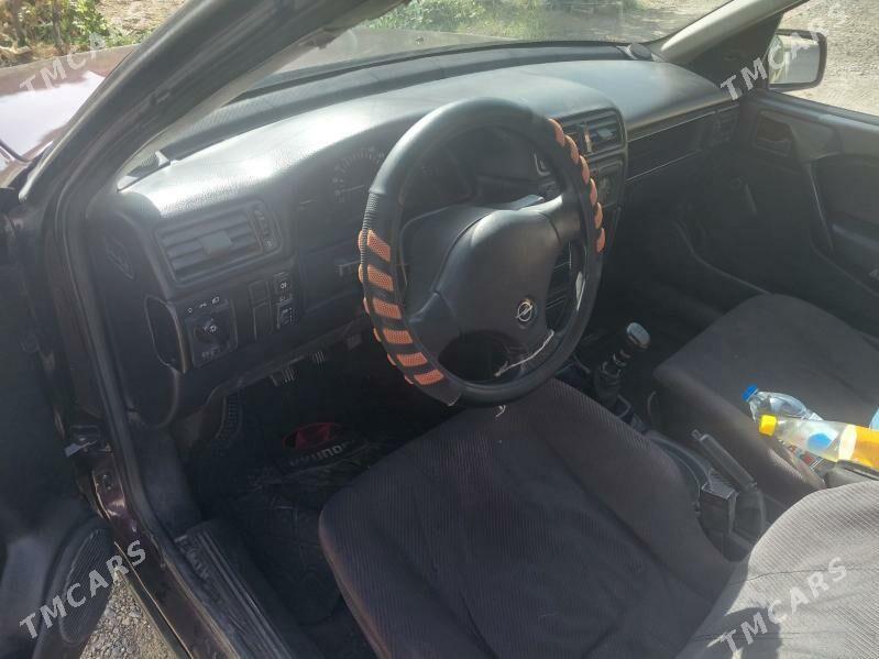 Opel Astra 1992 - 30 000 TMT - Mary - img 3
