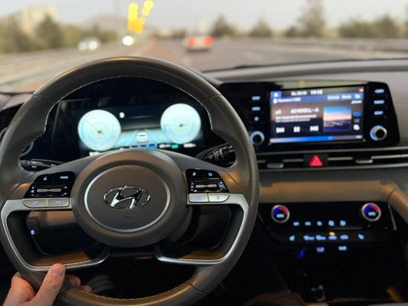 Hyundai Elantra 2022 - 290 000 TMT - Türkmenbaşy - img 6