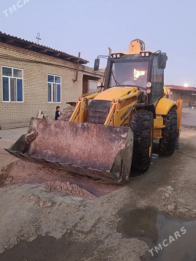 JCB 4CX ECO 2005 - 420 000 TMT - Чарджоу - img 2