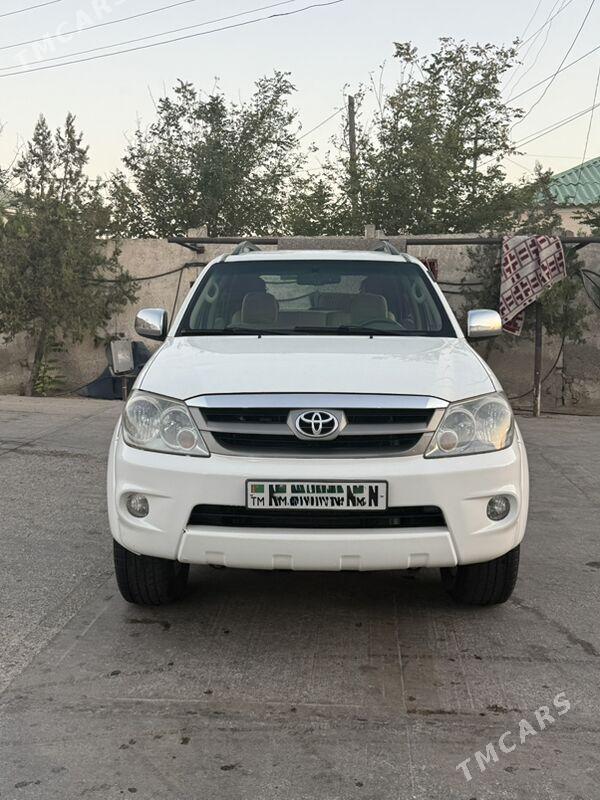Toyota Fortuner 2007 - 300 000 TMT - Туркменбаши - img 2