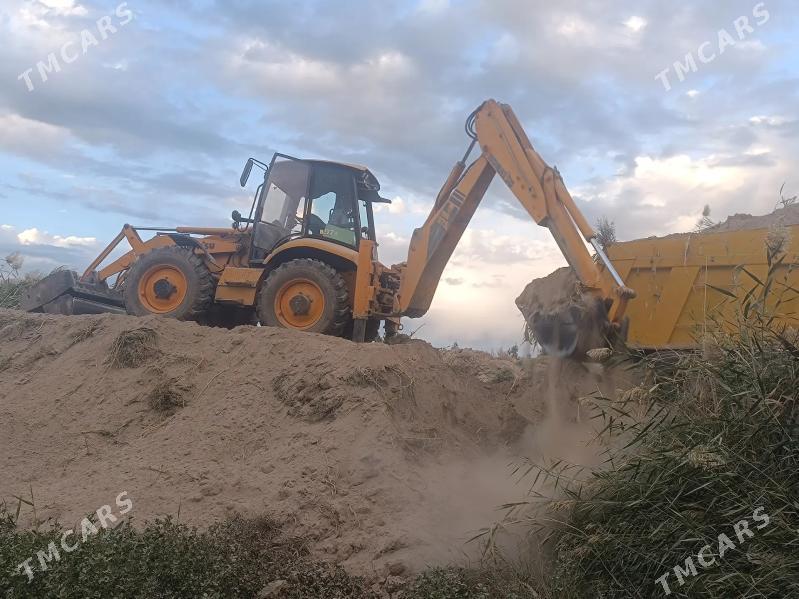 JCB 4CX ECO 2005 - 420 000 TMT - Чарджоу - img 4