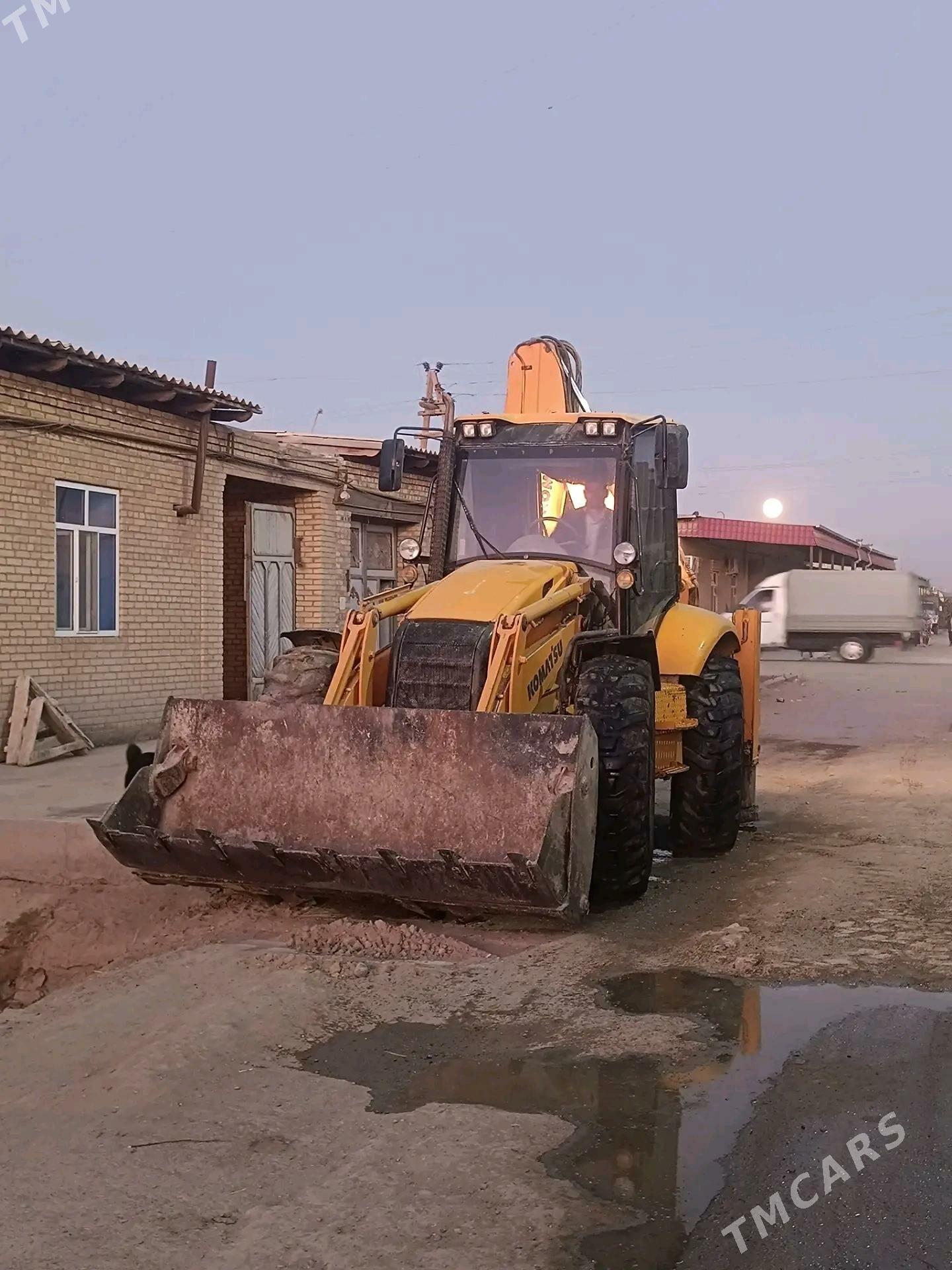 JCB 4CX ECO 2005 - 420 000 TMT - Чарджоу - img 5
