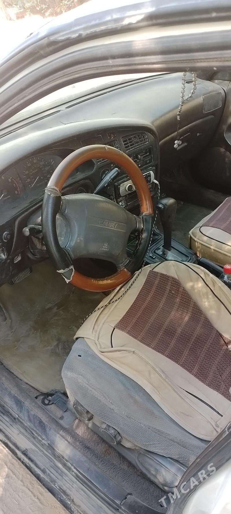 Toyota Camry 1993 - 50 000 TMT - Gubadag - img 5