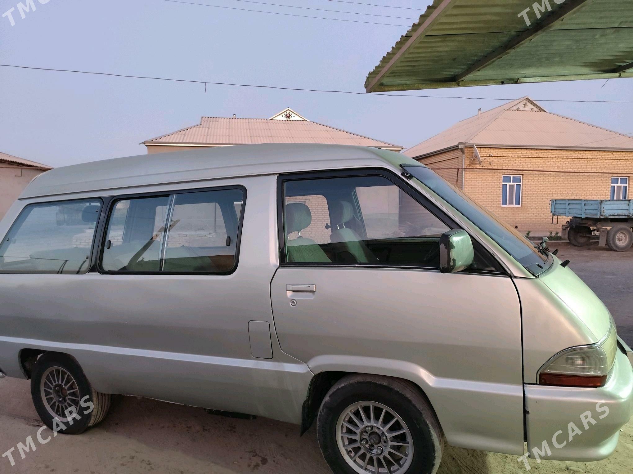 Toyota Town Ace 1988 - 33 000 TMT - Мургап - img 2