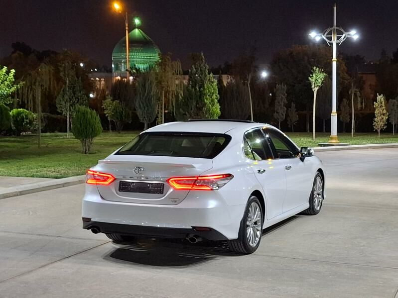 Toyota Camry 2018 - 460 000 TMT - Aşgabat - img 4