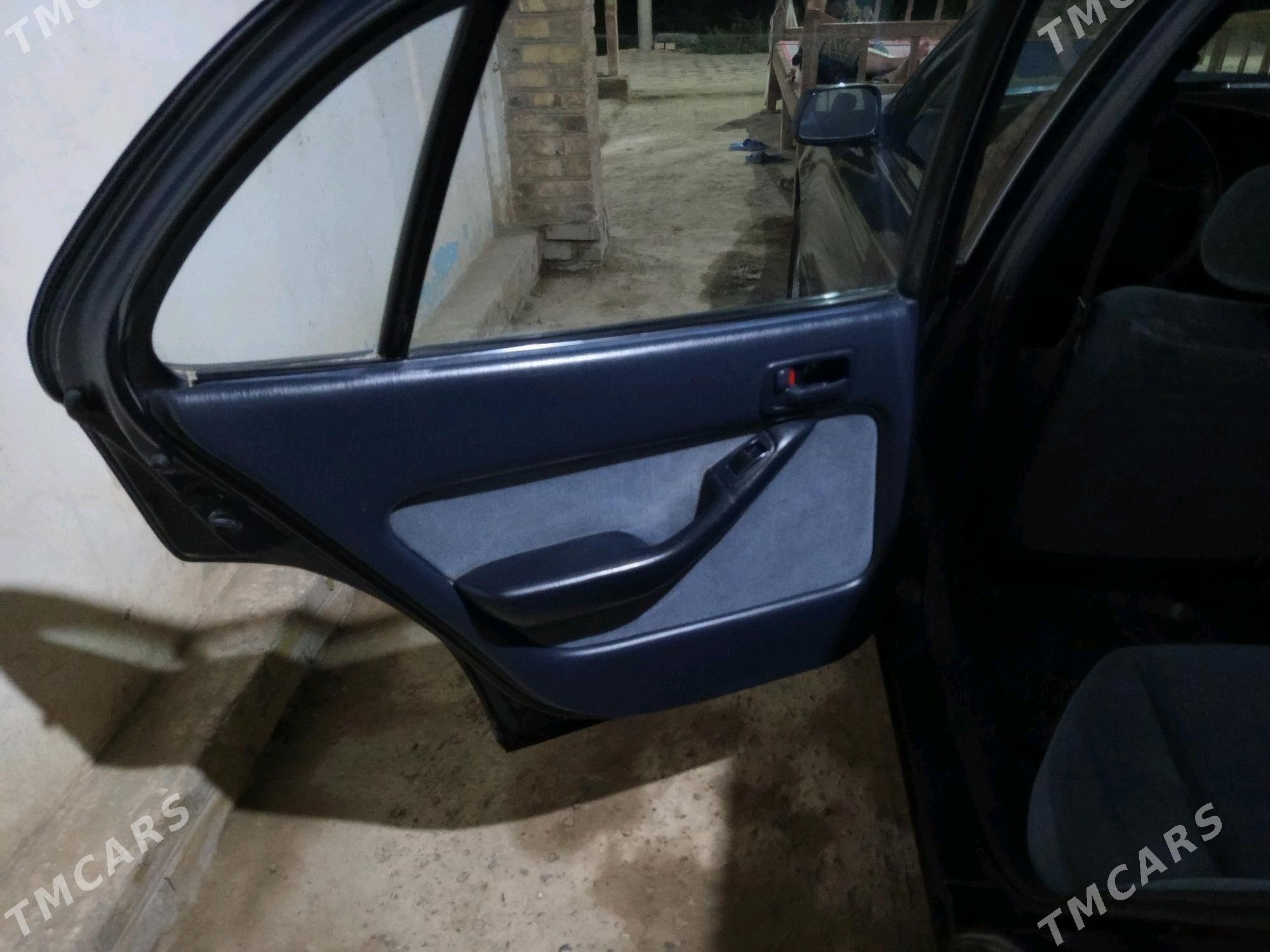 Toyota Camry 1993 - 105 000 TMT - Kerki - img 9