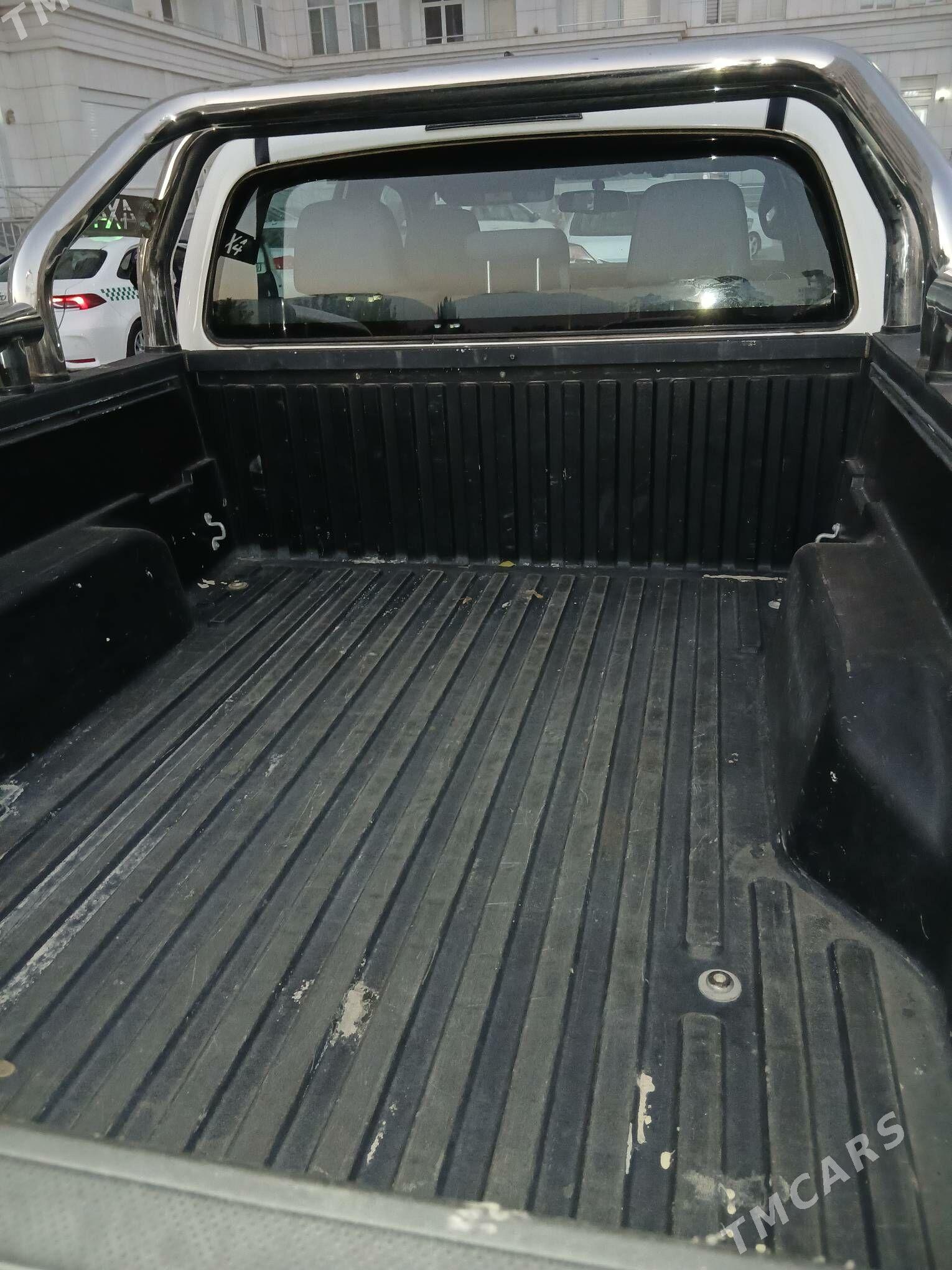 Toyota Tacoma Xtra 2017 - 400 000 TMT - Ашхабад - img 3