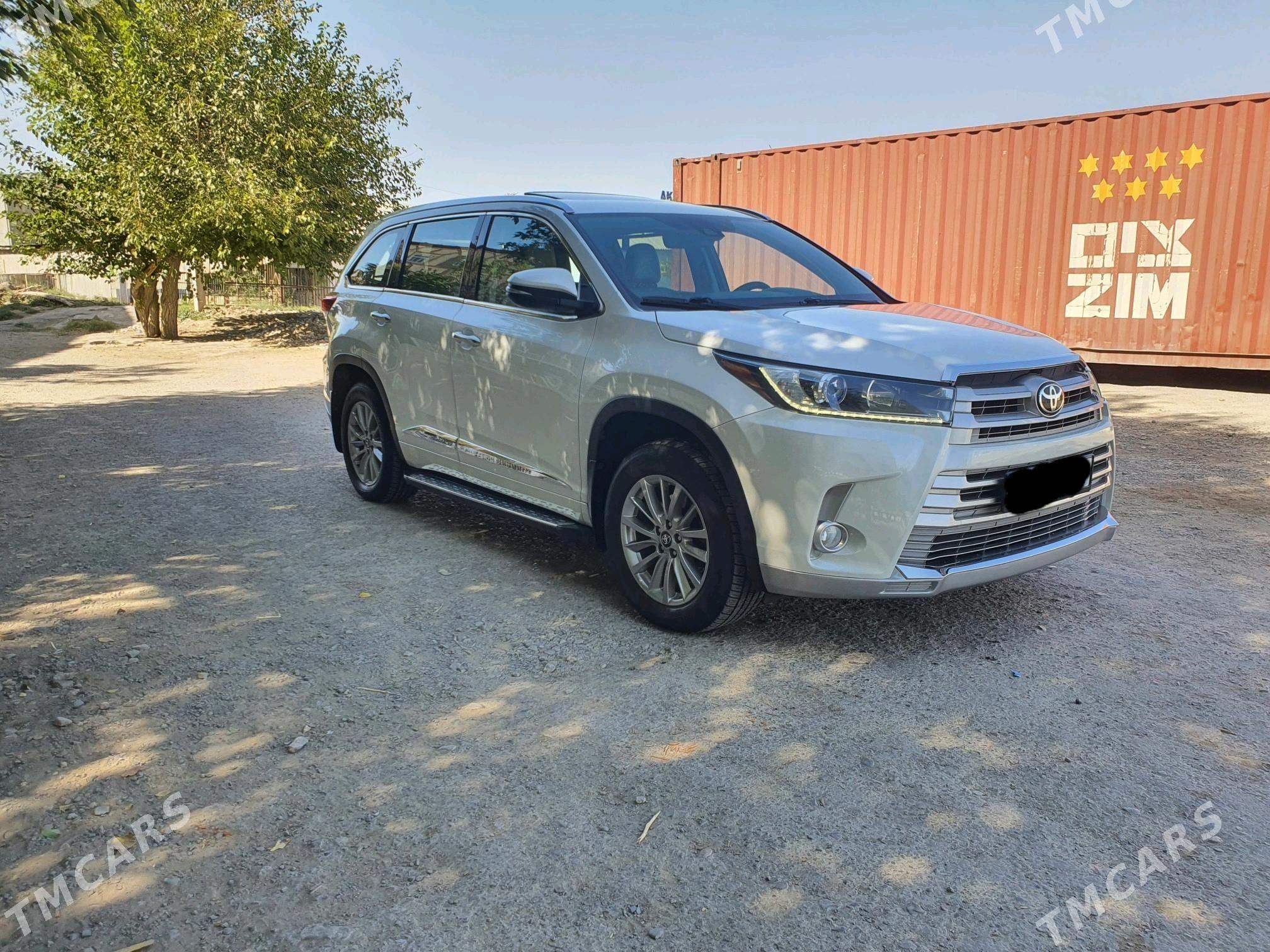 Toyota Highlander 2018 - 500 000 TMT - Мары - img 3