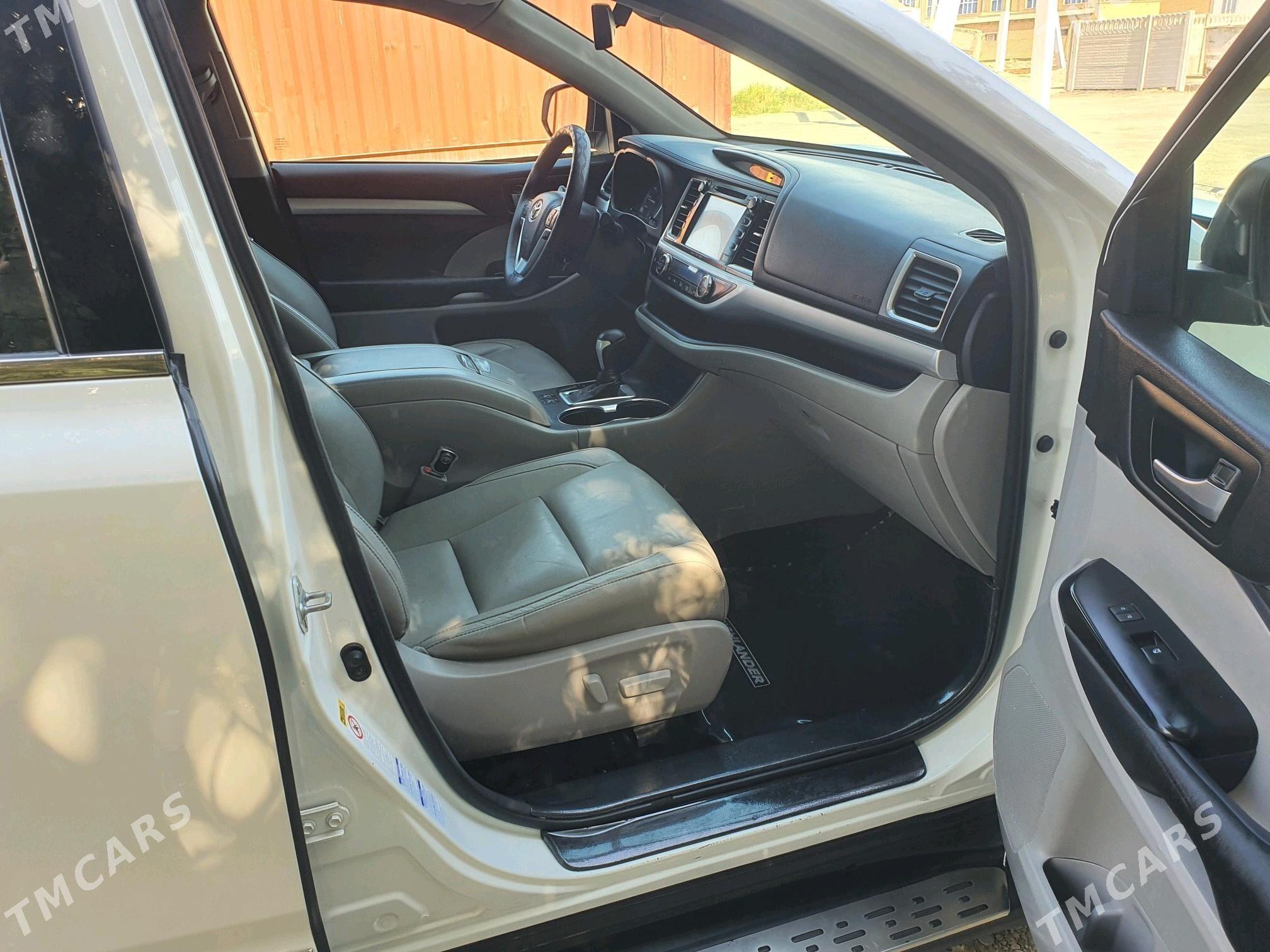 Toyota Highlander 2018 - 500 000 TMT - Мары - img 2