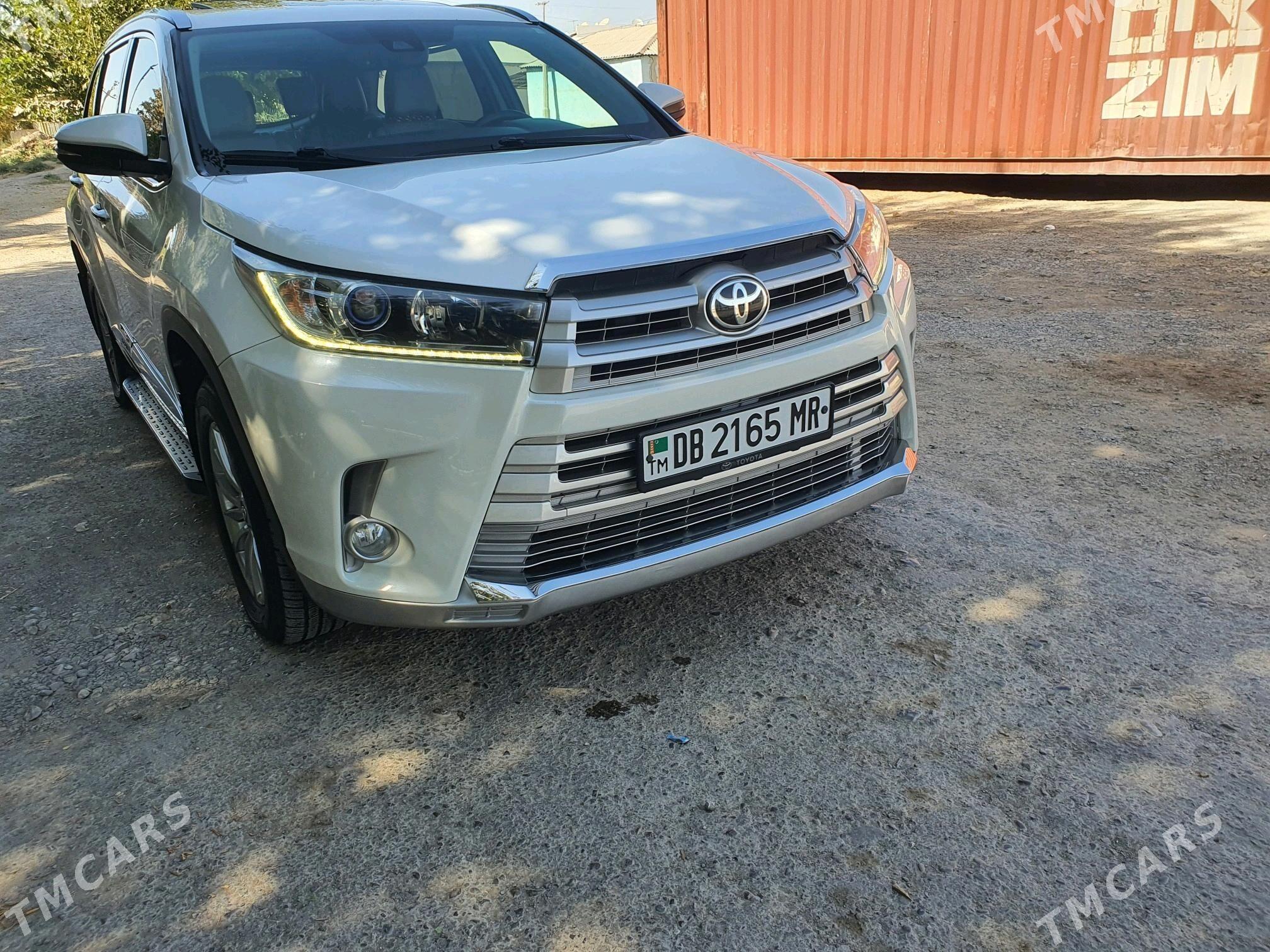 Toyota Highlander 2018 - 500 000 TMT - Мары - img 8