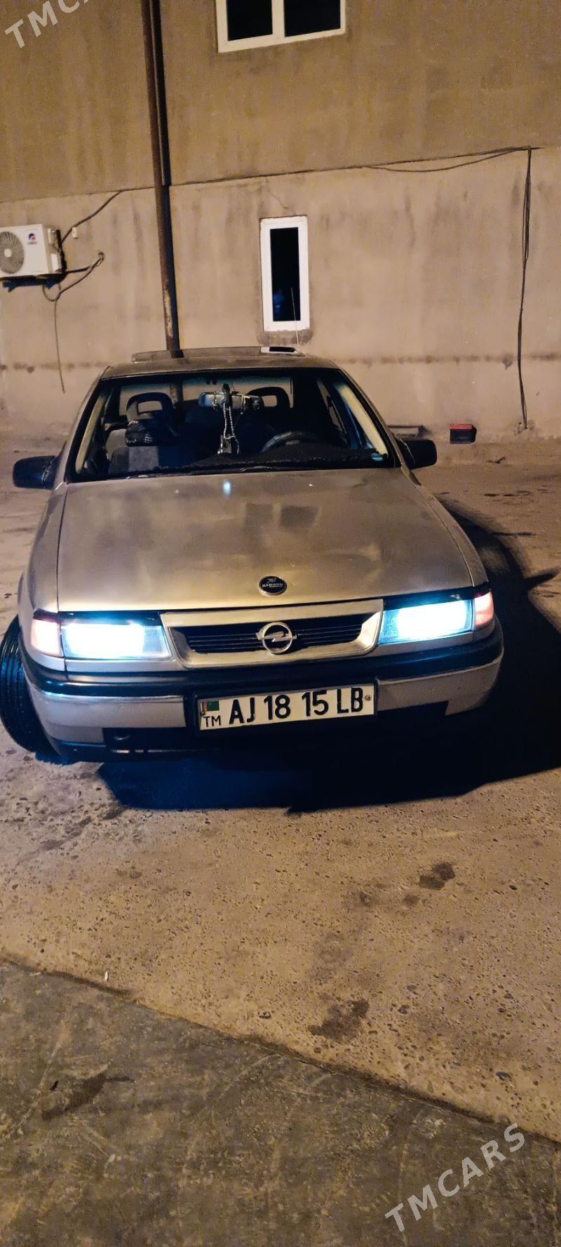 Opel Vectra 1989 - 40 000 TMT - Туркменабат - img 4