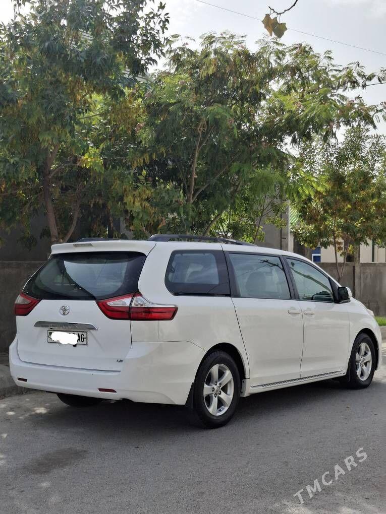 Toyota Sienna 2017 - 360 000 TMT - Aşgabat - img 3