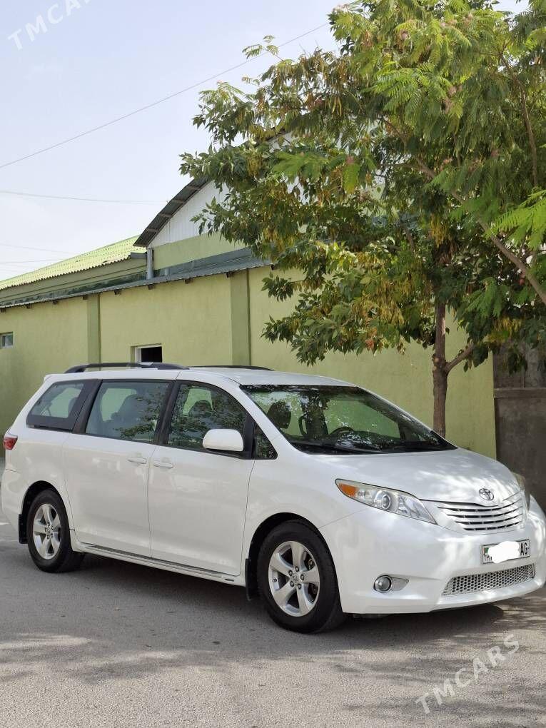 Toyota Sienna 2017 - 360 000 TMT - Aşgabat - img 4