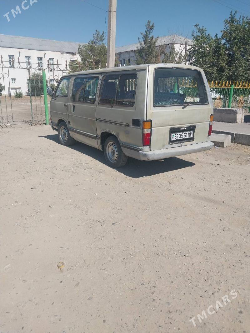 Toyota Hiace 1989 - 28 000 TMT - Мары - img 8