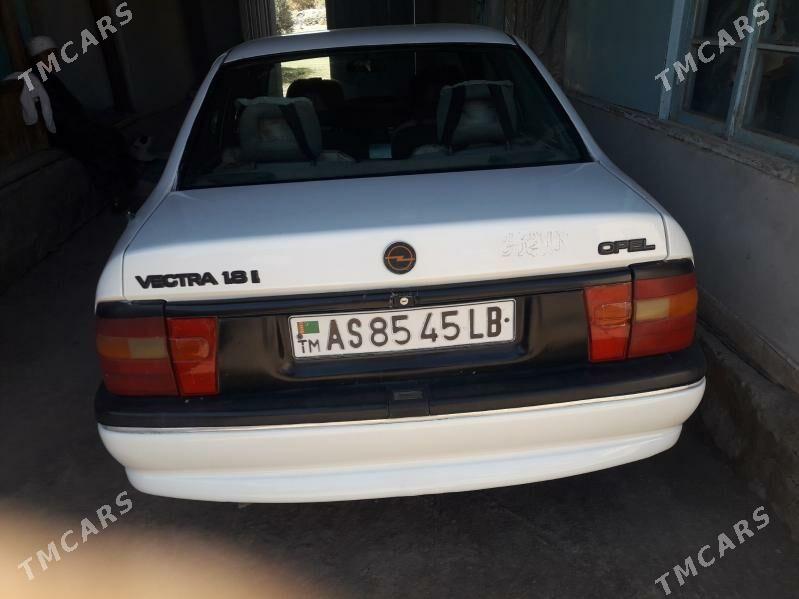 Opel Vectra 1993 - 30 000 TMT - Фарап - img 1