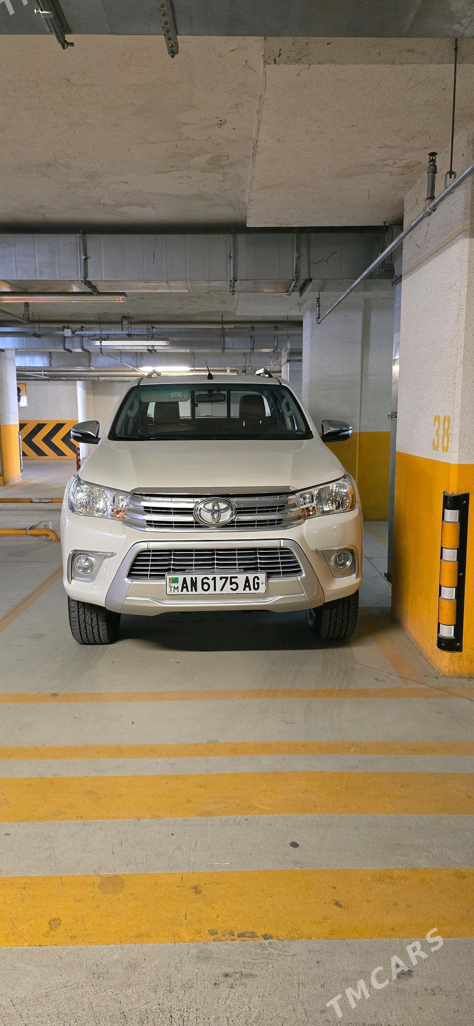 Toyota Hilux 2016 - 500 000 TMT - 30 mkr - img 3