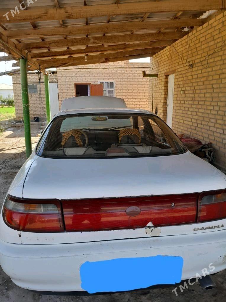 Toyota Carina 1993 - 35 000 TMT - Garabekewül - img 6
