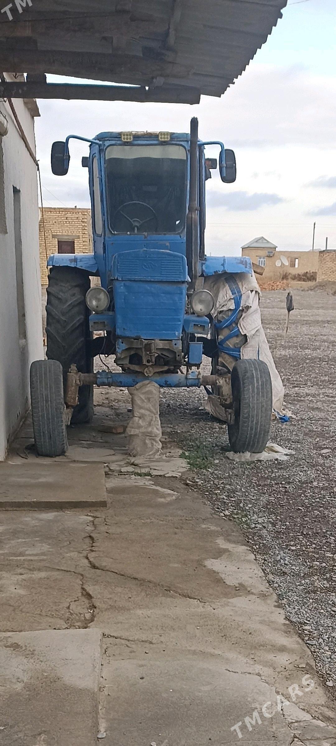 MTZ T-28 1981 - 12 000 TMT - Kaka - img 3