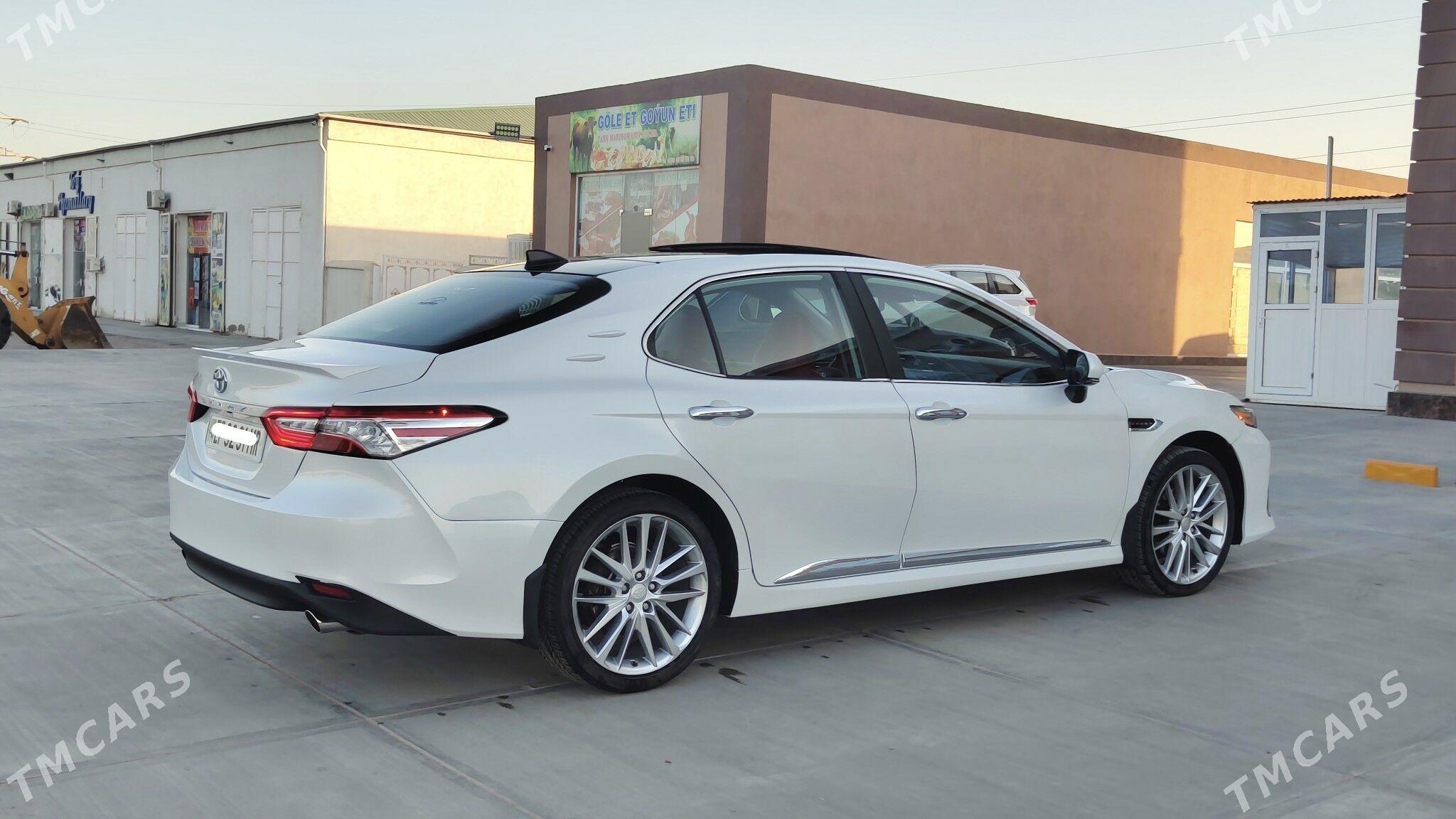 Toyota Camry 2020 - 345 000 TMT - Мары - img 4
