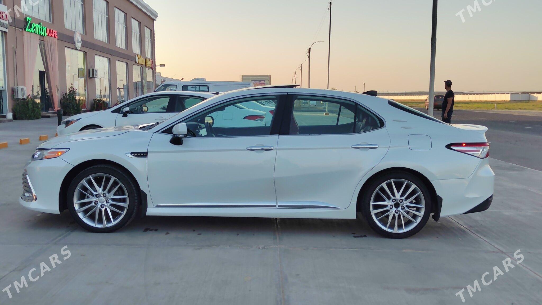 Toyota Camry 2020 - 345 000 TMT - Мары - img 5