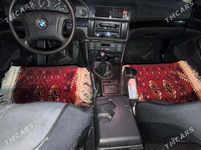 BMW 525 2002 - 90 000 TMT - Теджен - img 5
