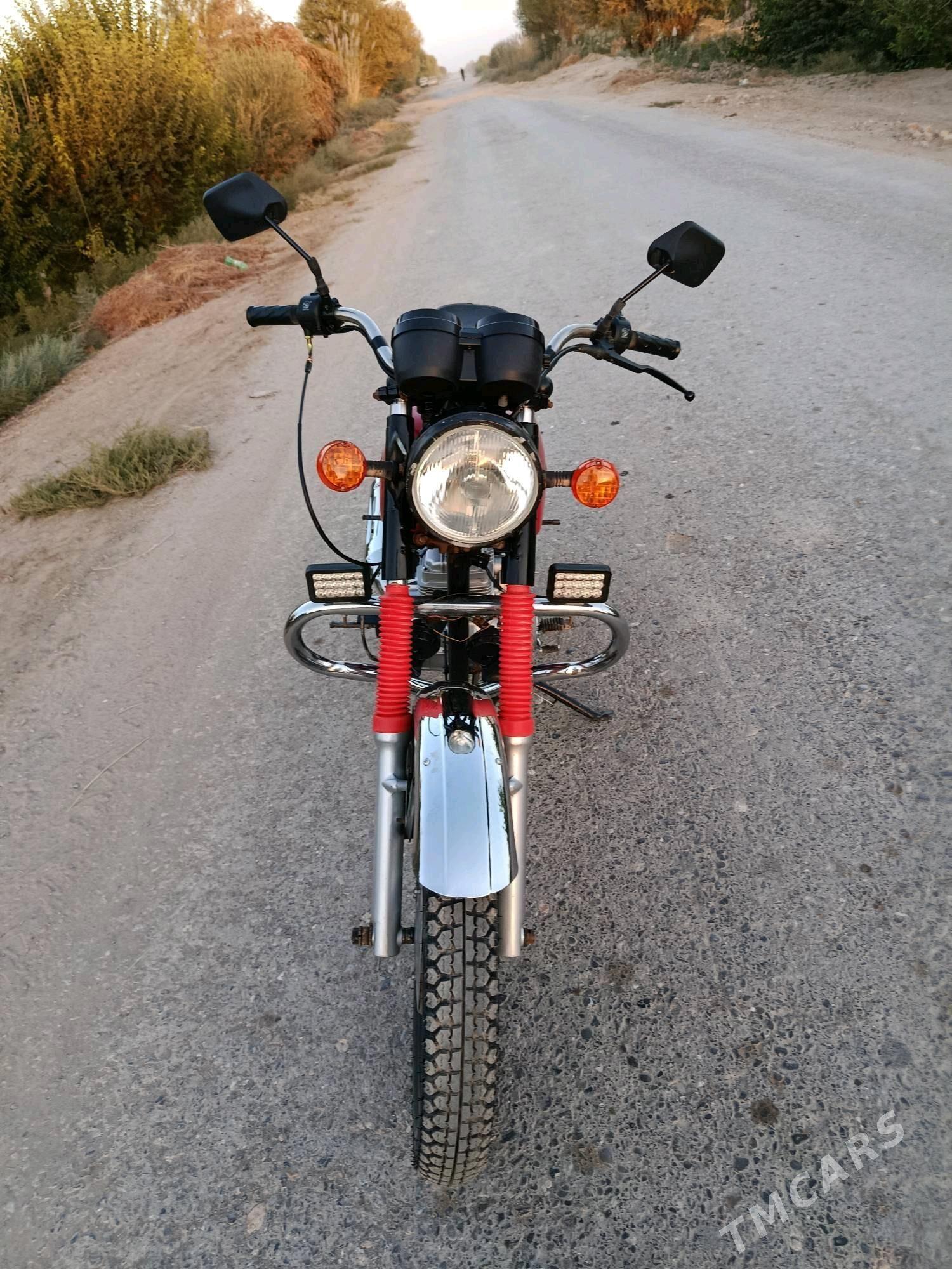 Fekon FK200-14G 2014 - 14 000 TMT - Халач - img 3