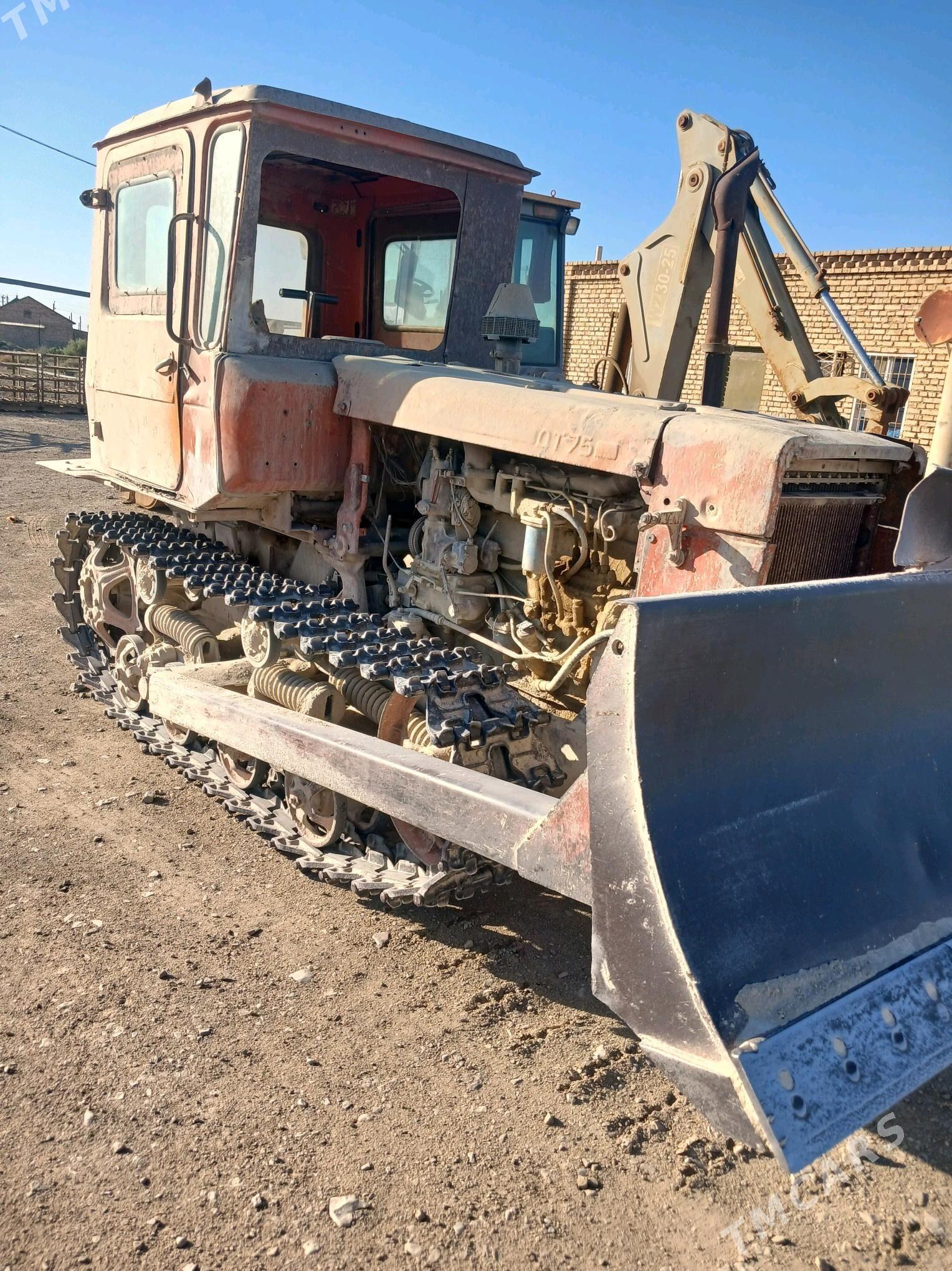 MTZ 82 1997 - 50 000 TMT - Bereket - img 2