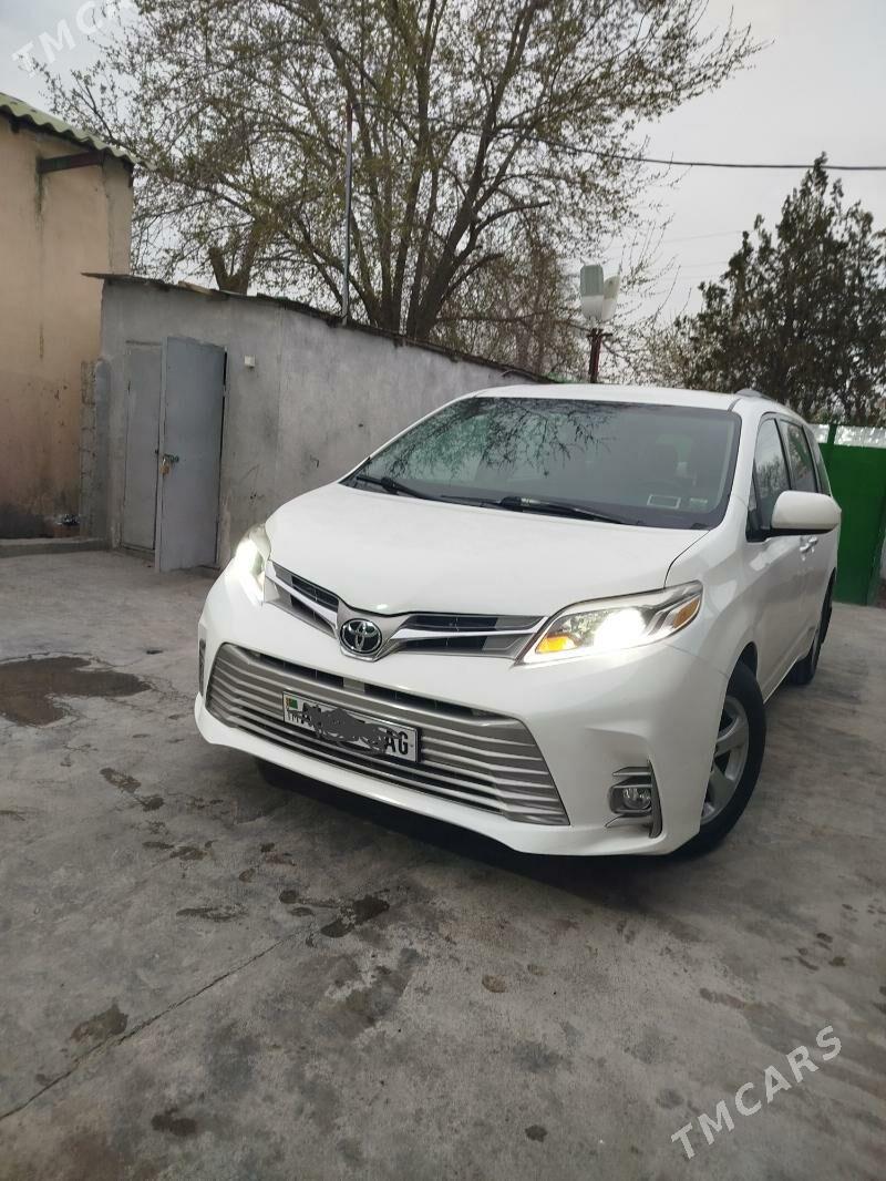 Toyota Sienna 2017 - 365 000 TMT - Aşgabat - img 3