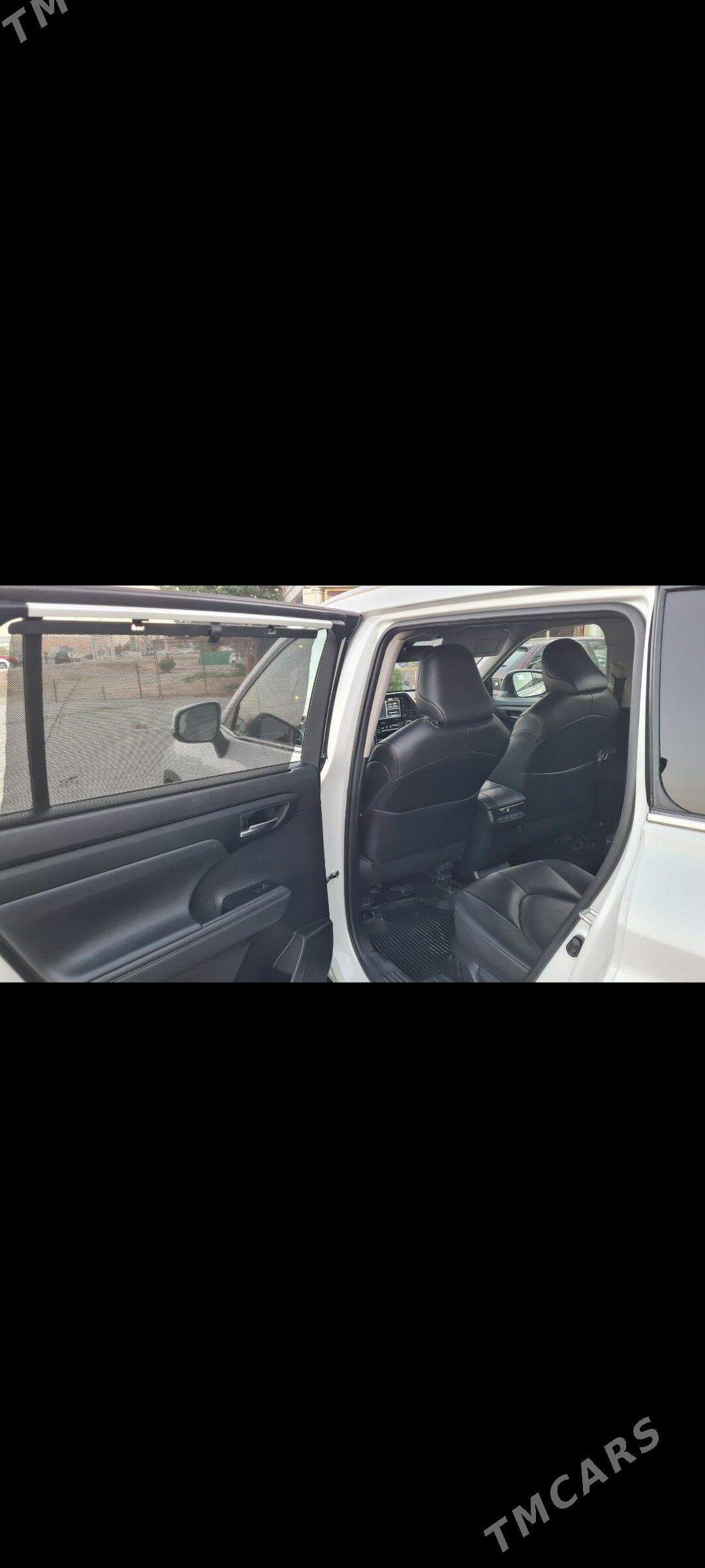 Toyota Highlander 2021 - 540 000 TMT - Мары - img 1
