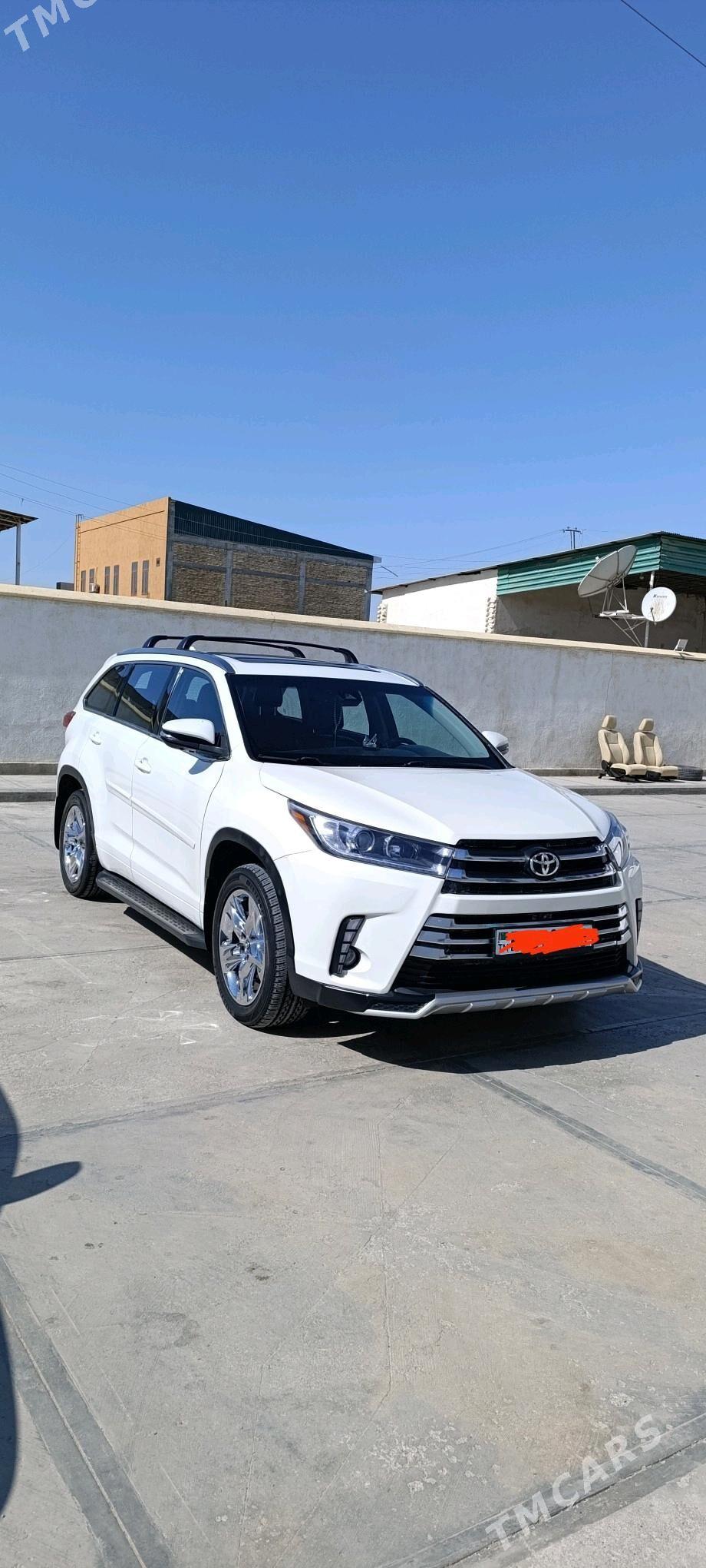 Toyota Highlander 2019 - 475 000 TMT - Ашхабад - img 9