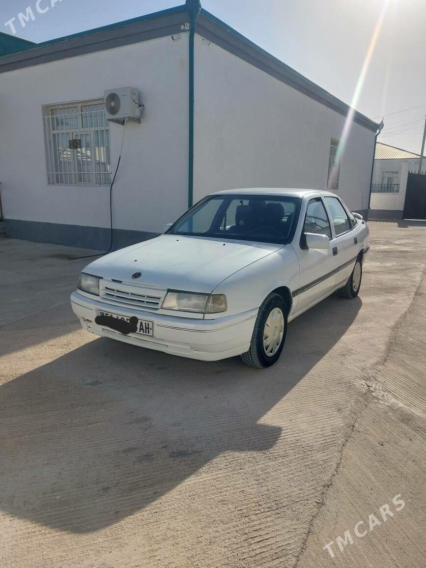 Opel Vectra 1991 - 33 000 TMT - Бахарден - img 3