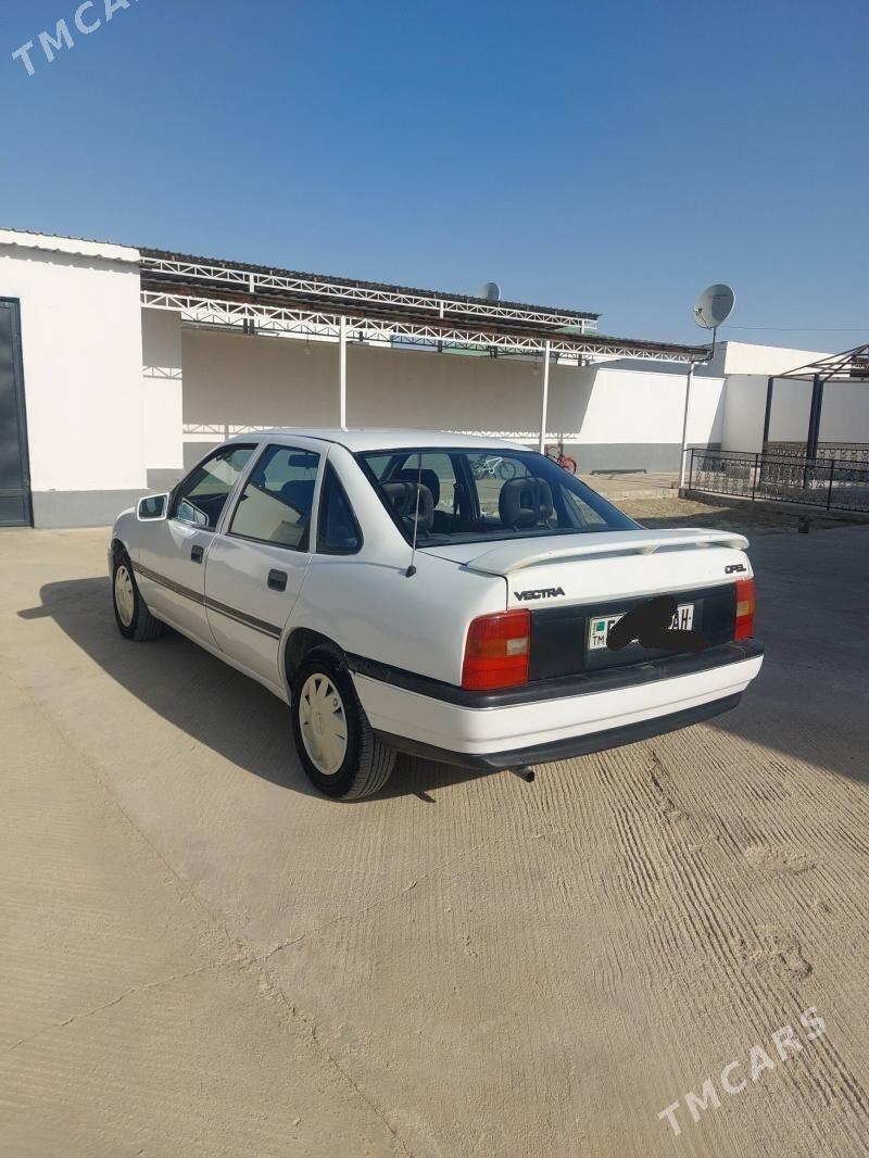 Opel Vectra 1991 - 33 000 TMT - Бахарден - img 4