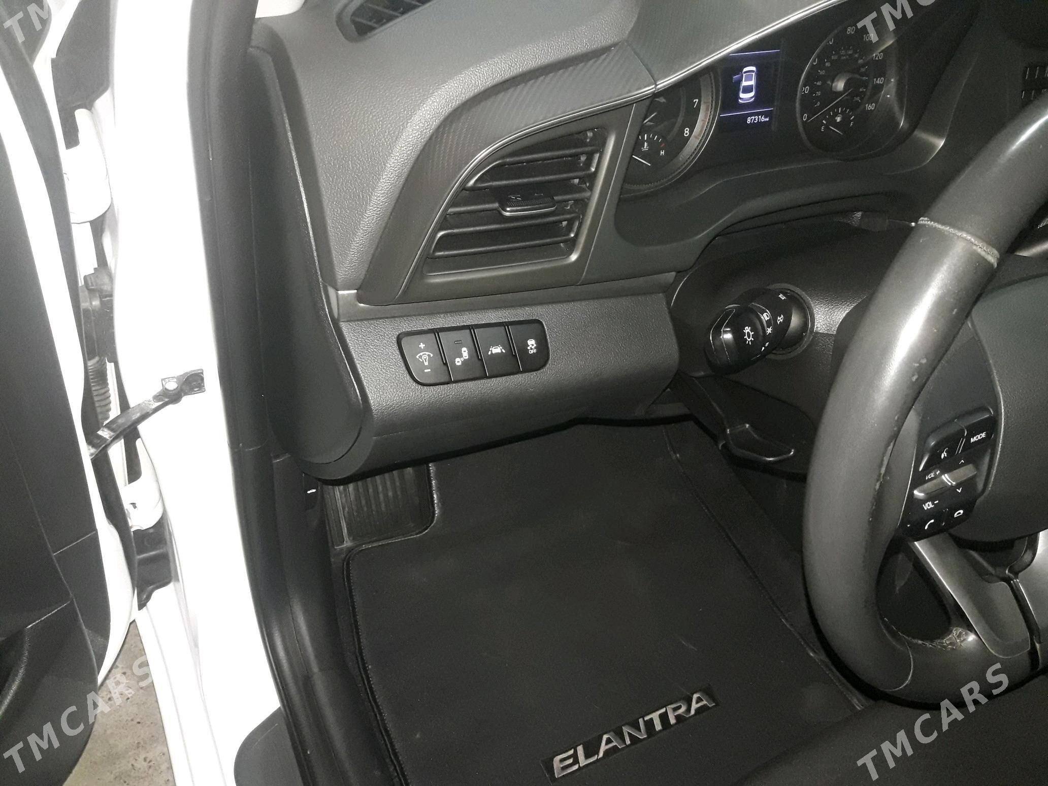 Hyundai Elantra 2020 - 260 000 TMT - Büzmeýin GRES - img 8