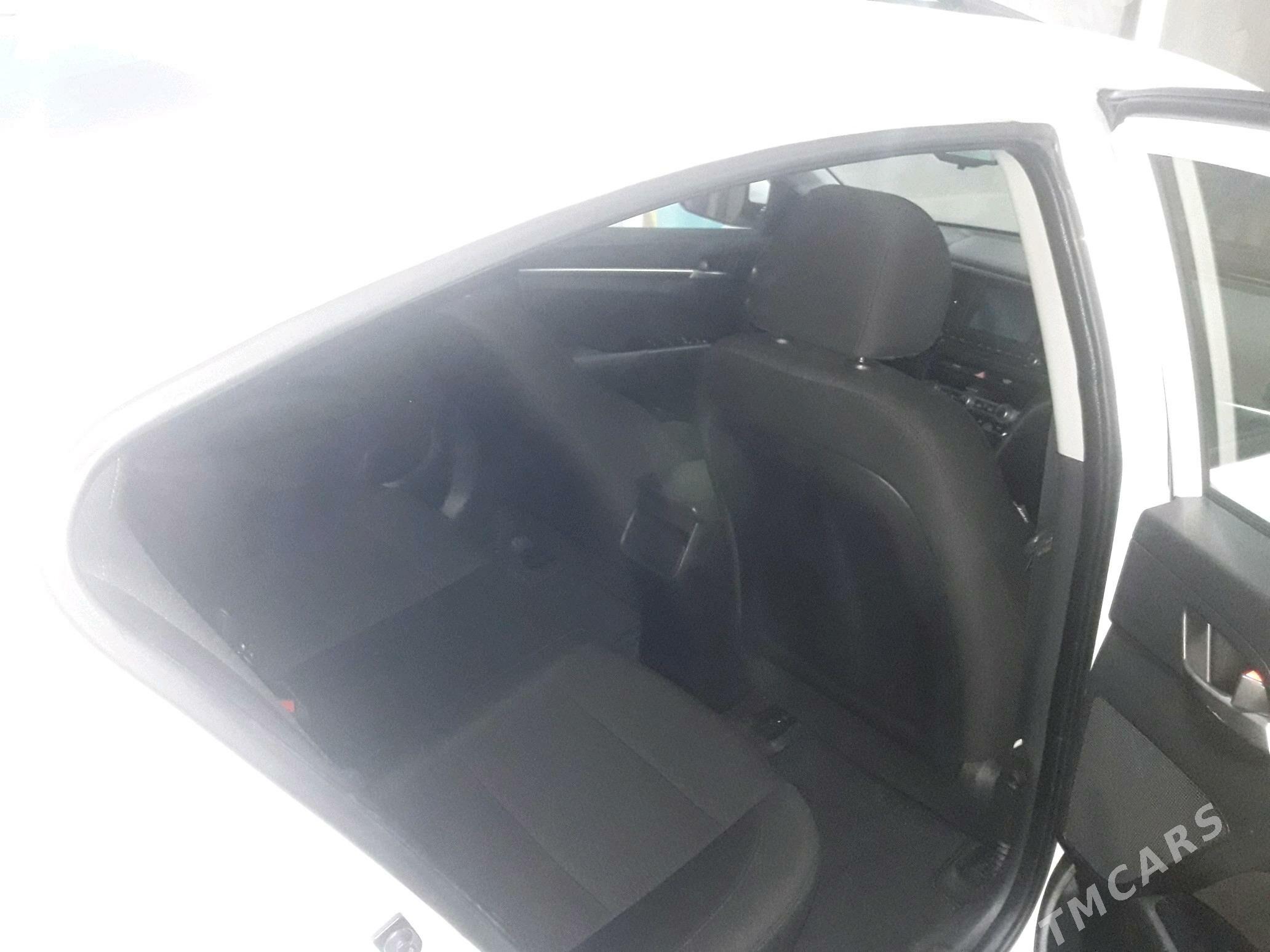 Hyundai Elantra 2020 - 260 000 TMT - Büzmeýin GRES - img 7